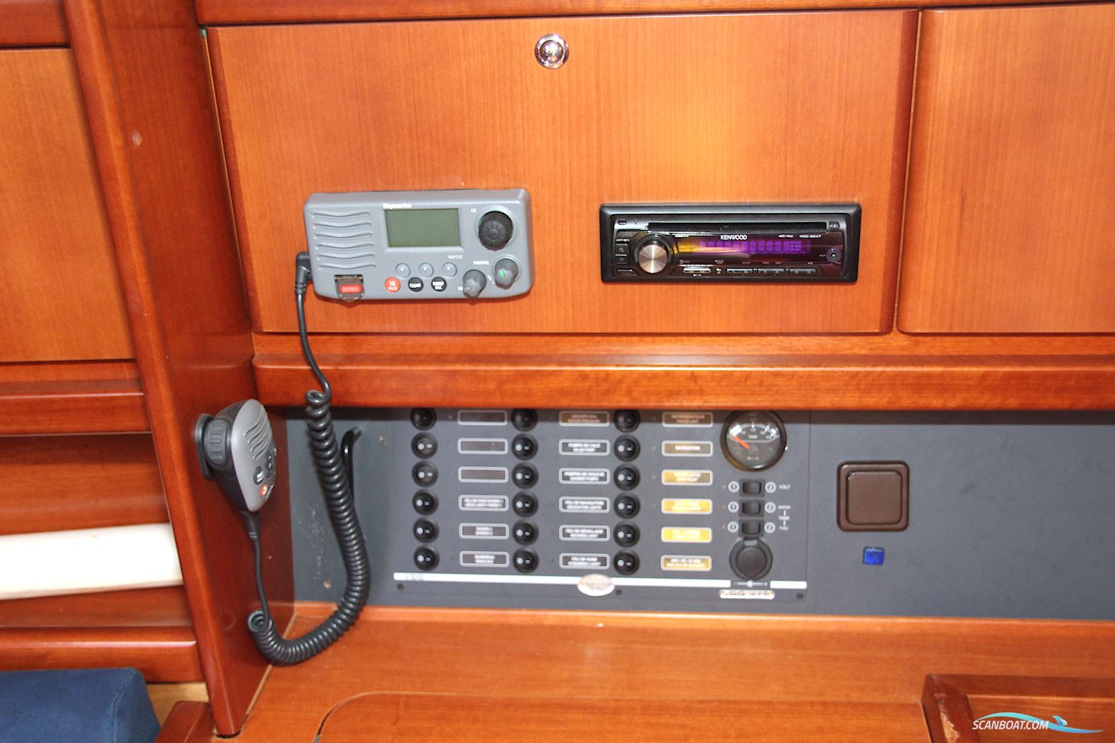 Dufour 325 Grand Large