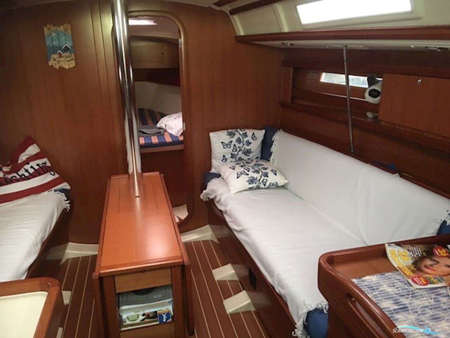 Dufour 325