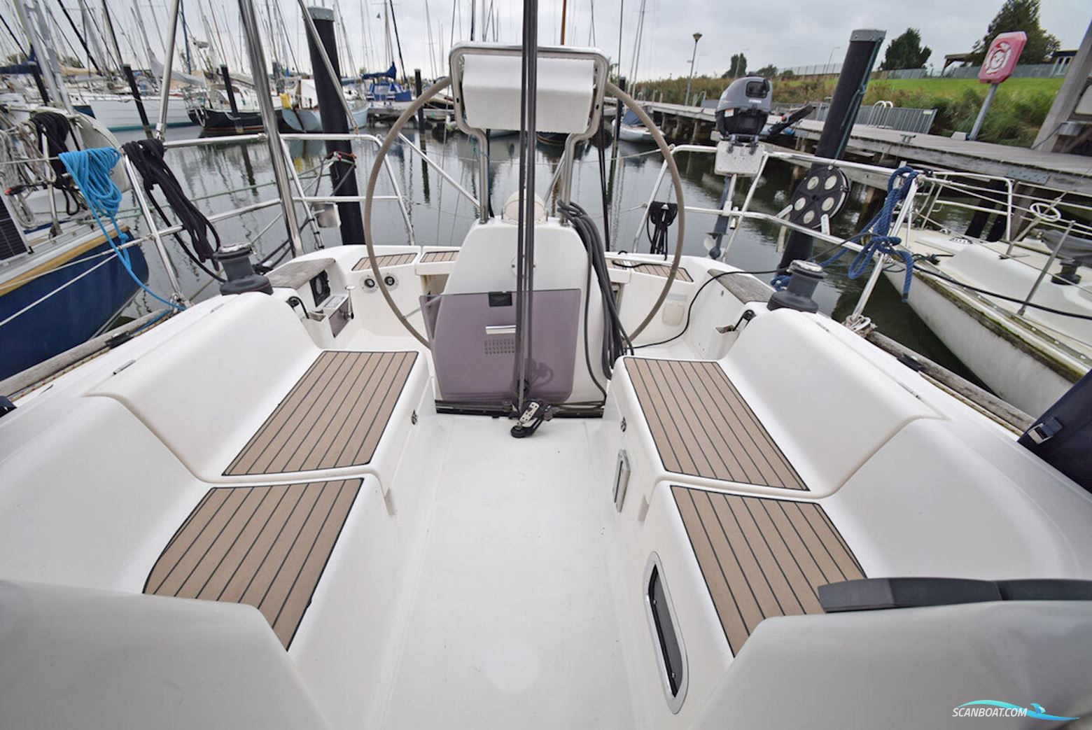 Dufour 34 Performance