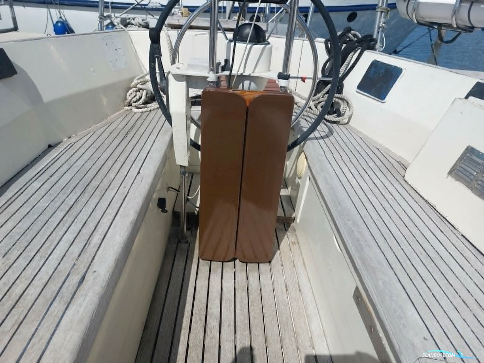 Dufour 35