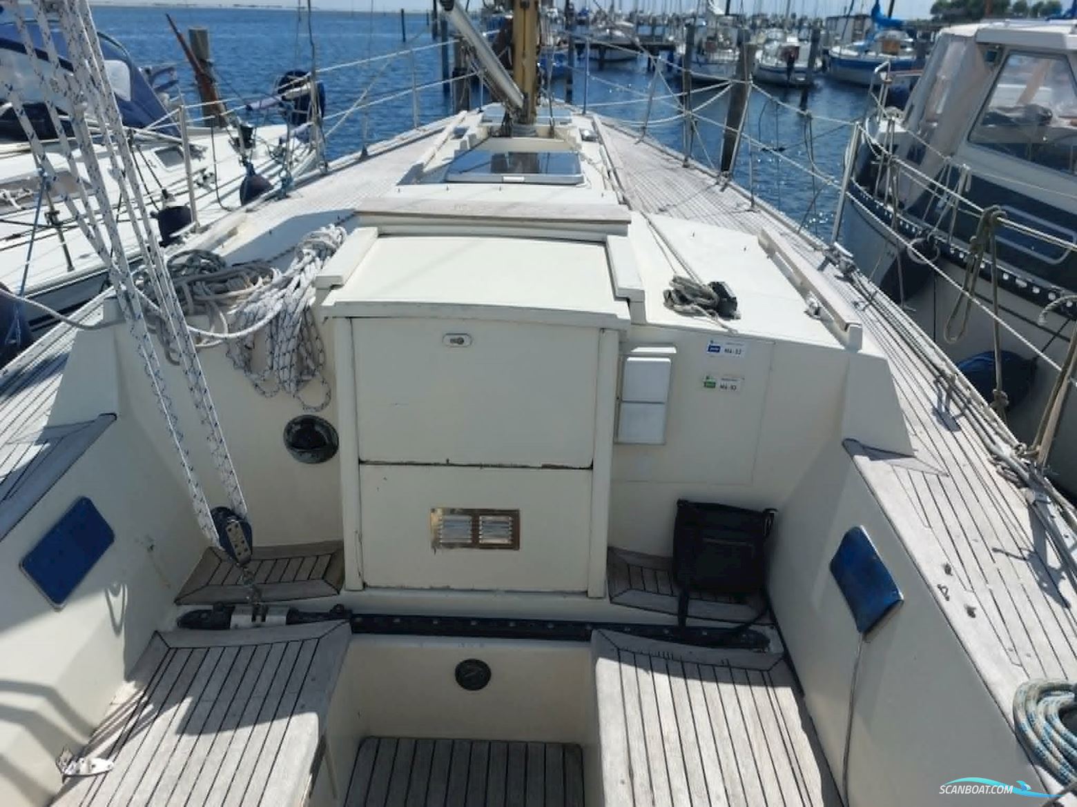 Dufour 35