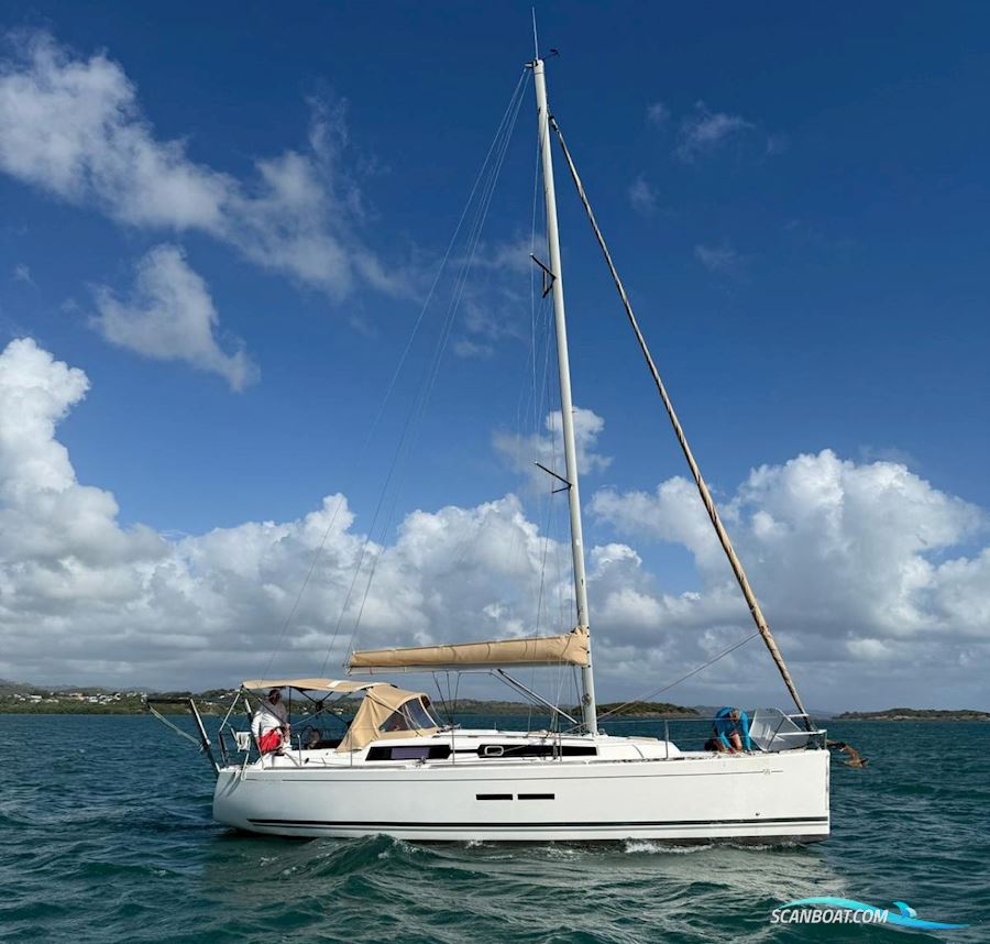Dufour 375 Grand Large Segelbåt 2012, med Volvo D2-40 motor, Martinique