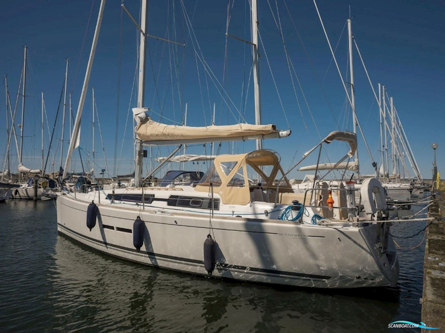 Dufour 375 Grand Large Segelbåt 2011, med Volvo Penta D2-40 SD motor, Sverige