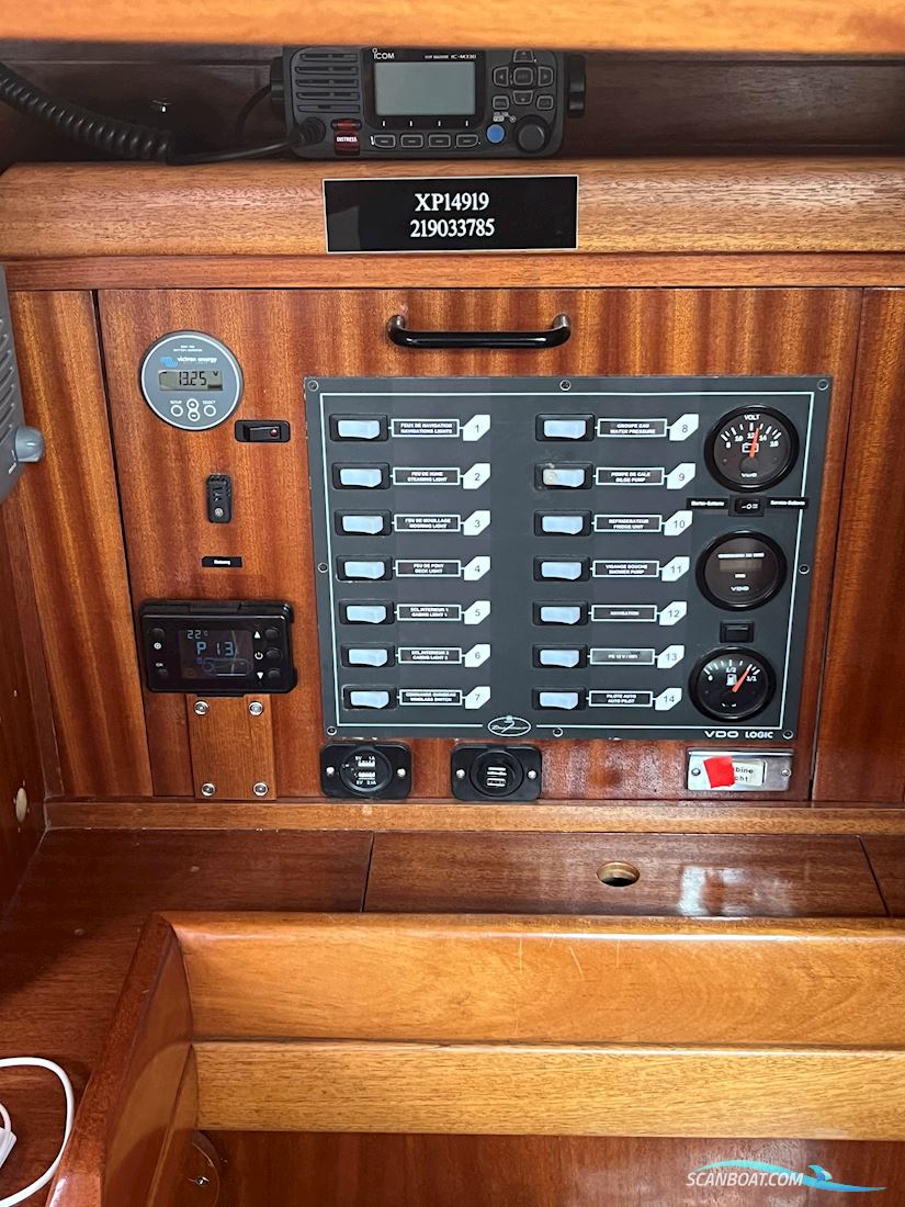 Dufour 38 Classic