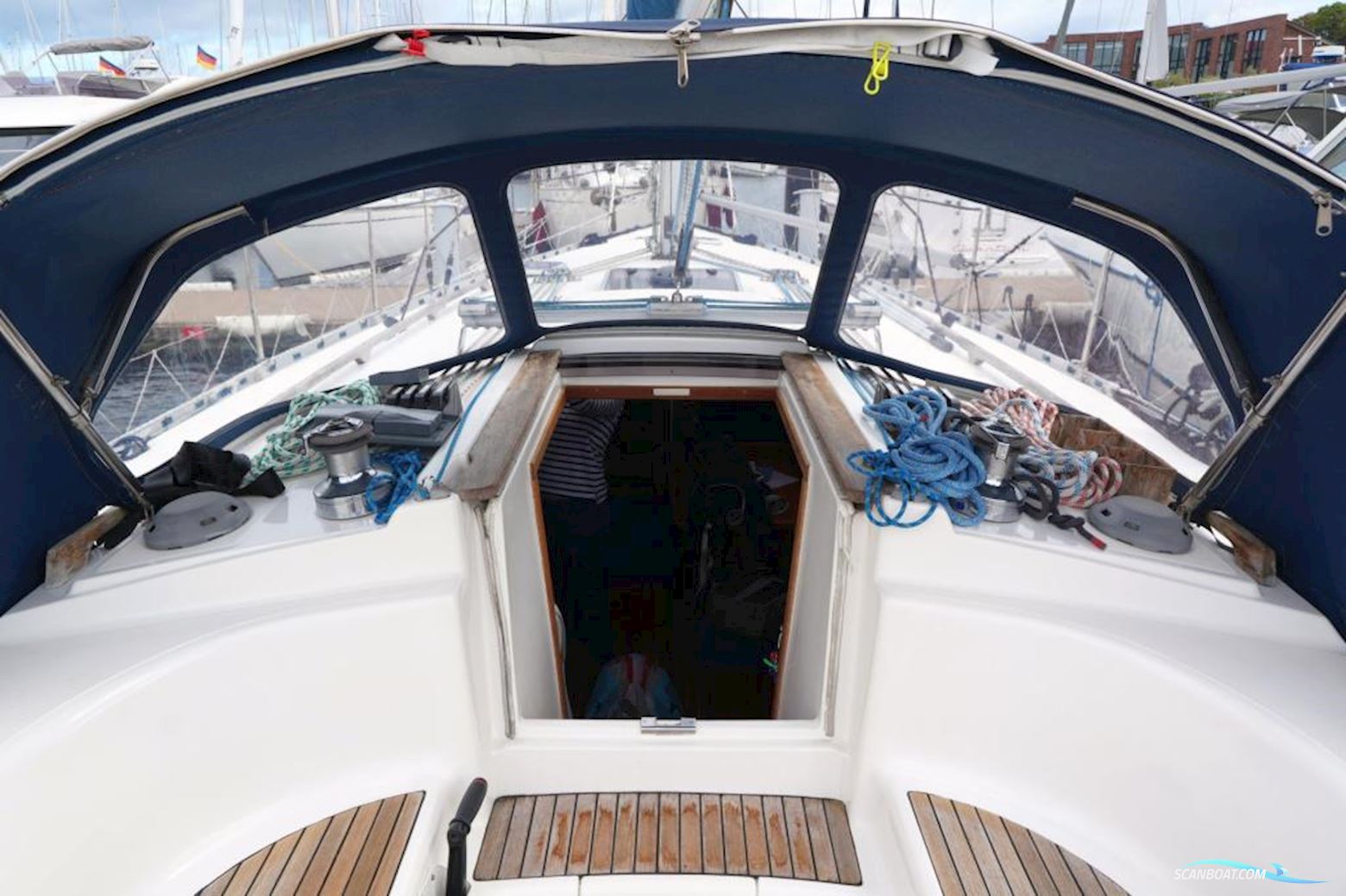Dufour 38 Classic