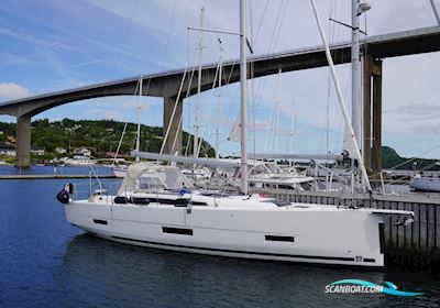 Dufour 390 Segelbåt 2023, med Volvo Penta D2-50F motor, Sverige