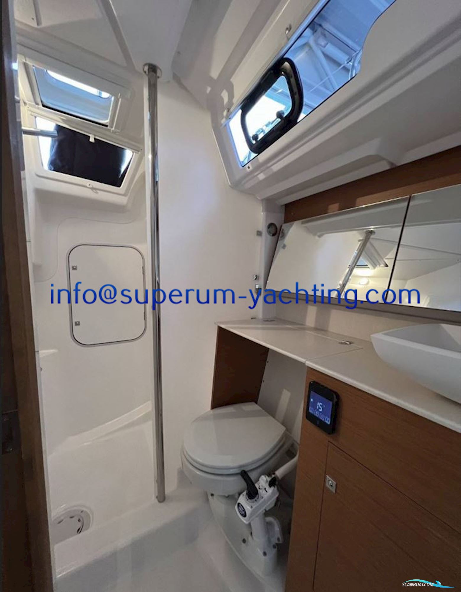 Dufour 390