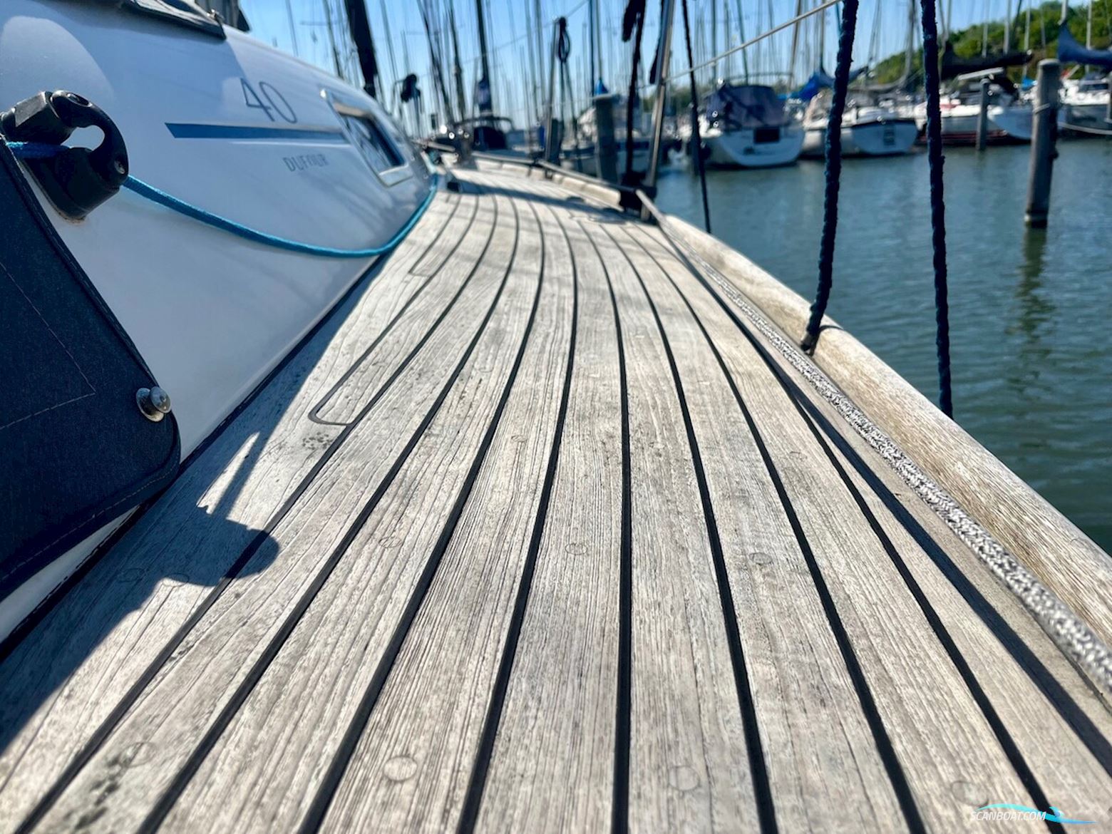 Dufour 40 Performance