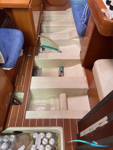 Dufour 40 Performance