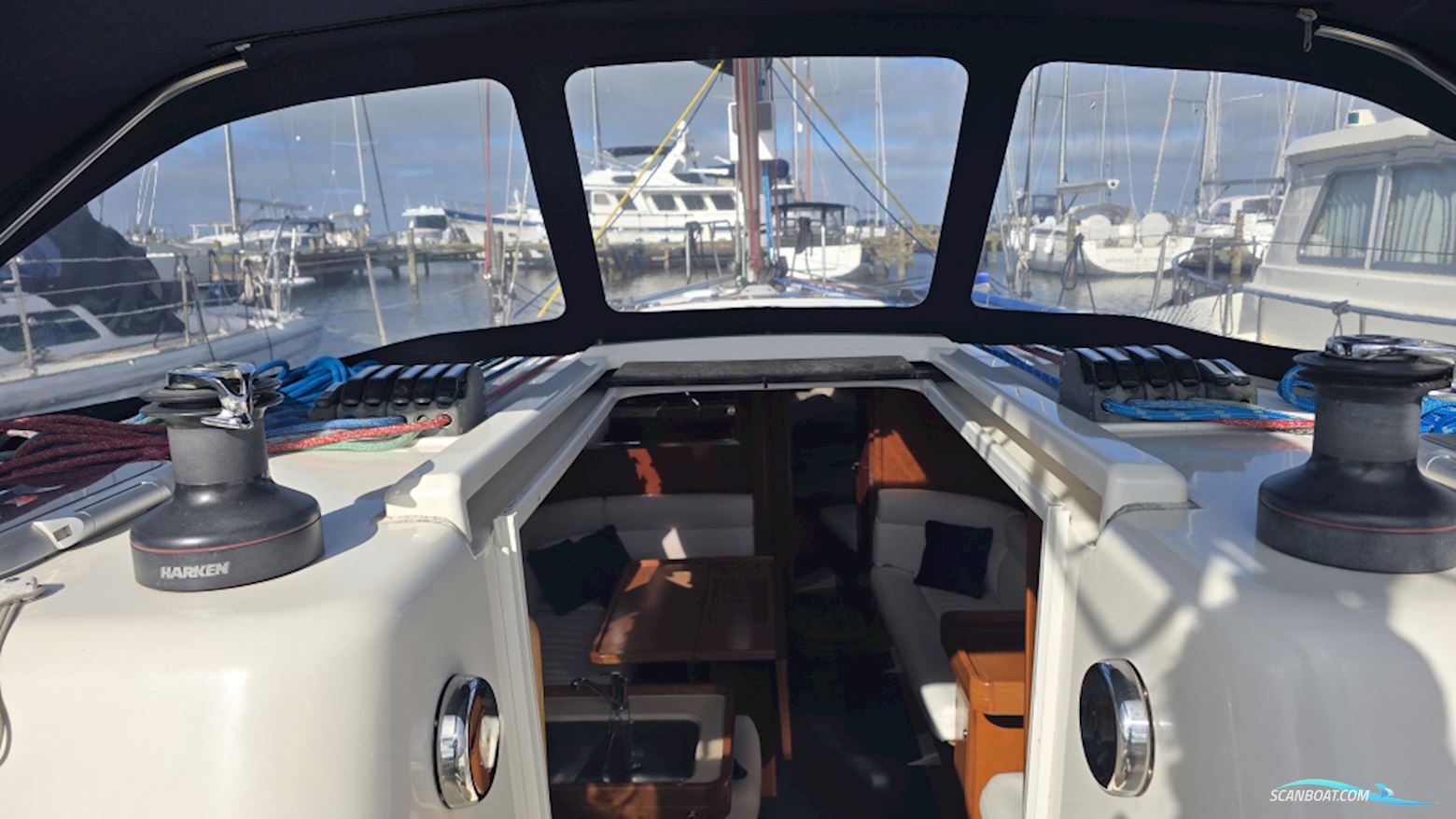 Dufour 40 Performance