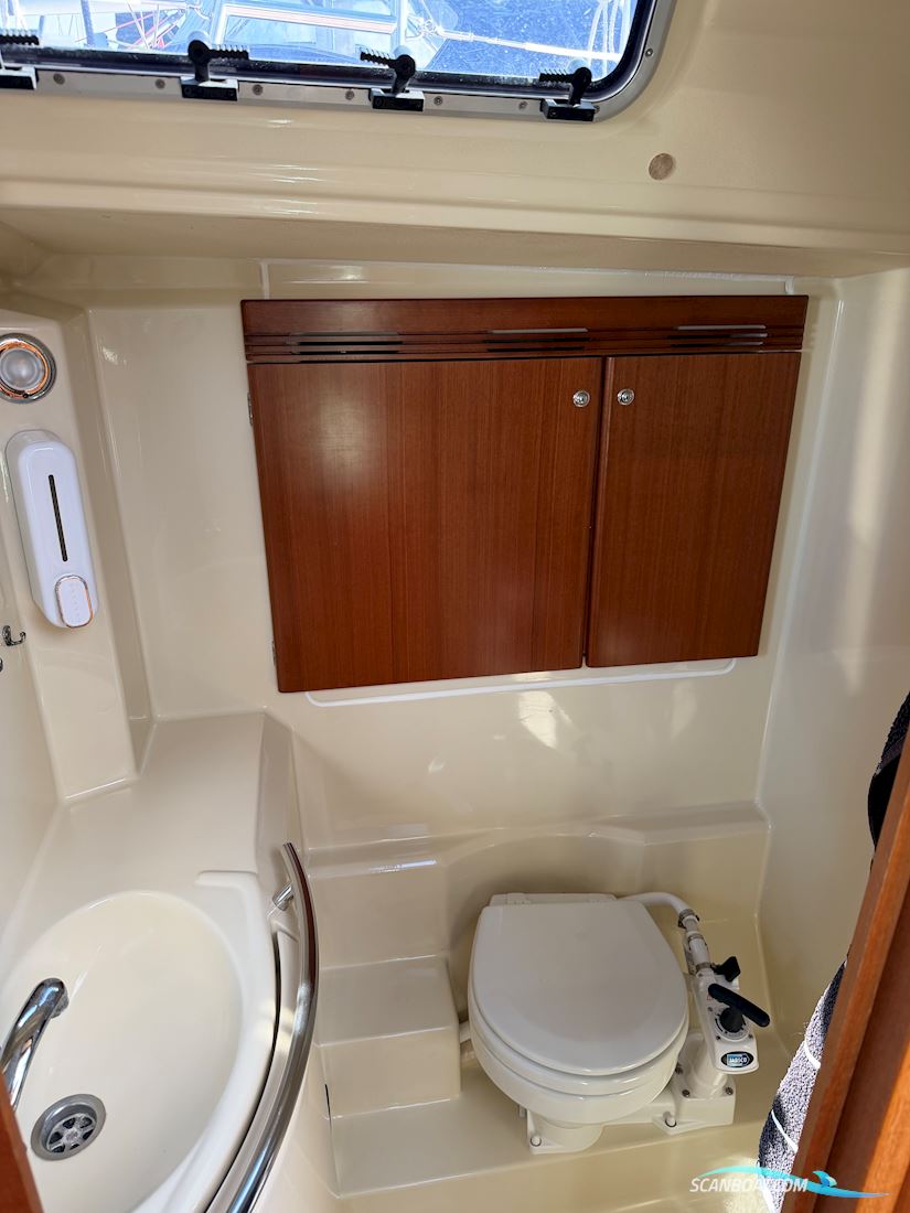 Dufour 40 Performance