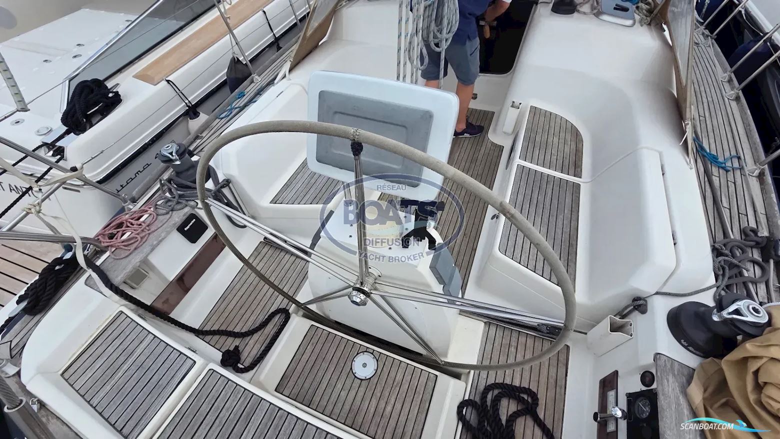 Dufour 40 Performance