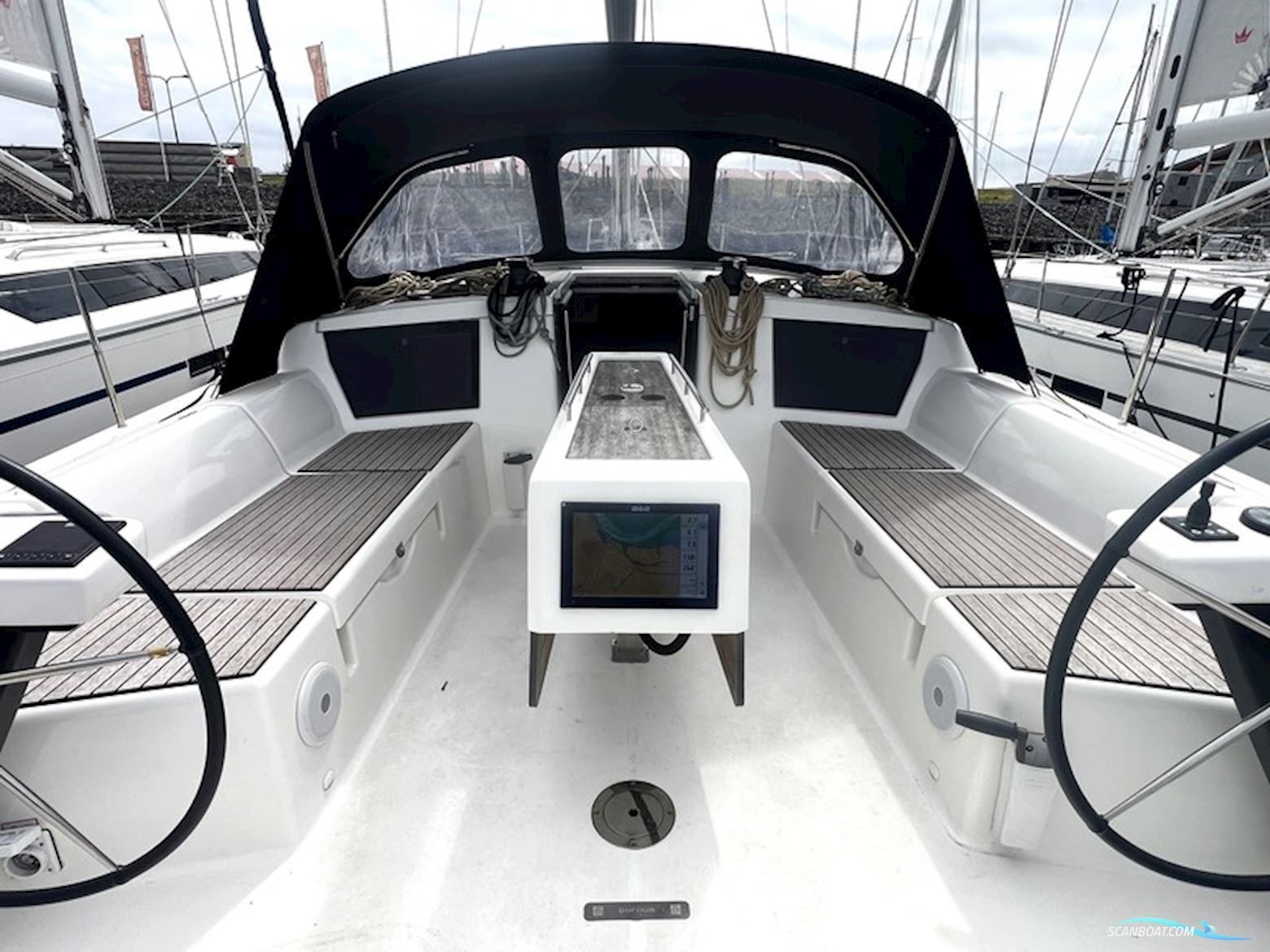Dufour 430 GL