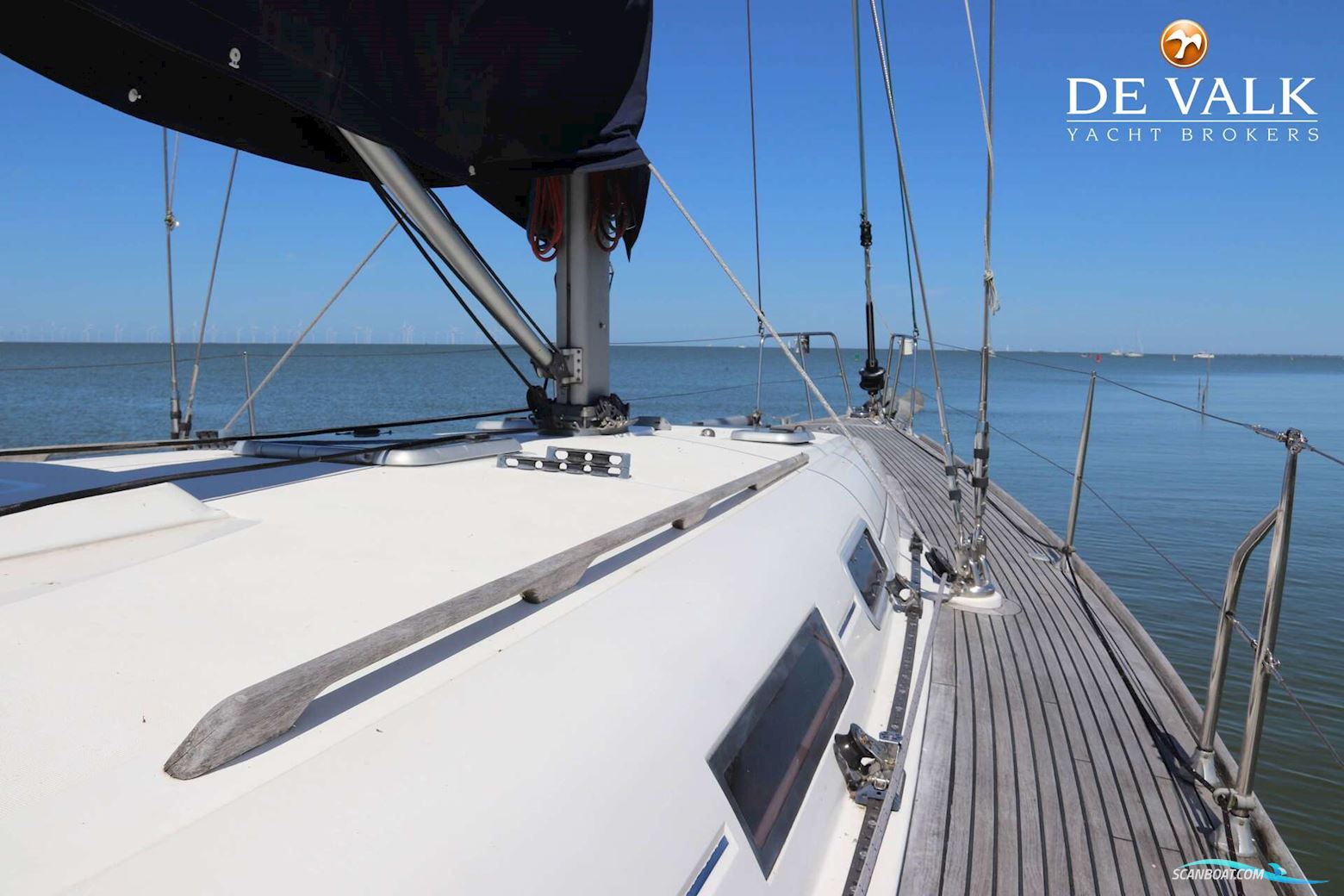 Dufour 44 Performance