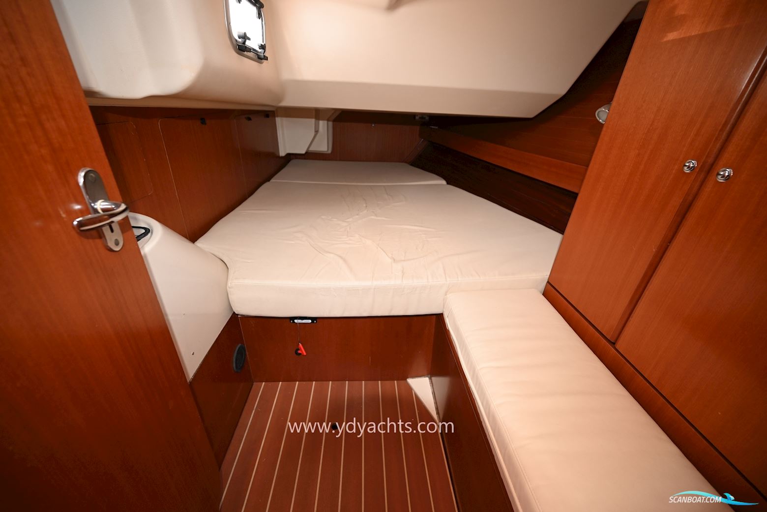 Dufour 44 Performance