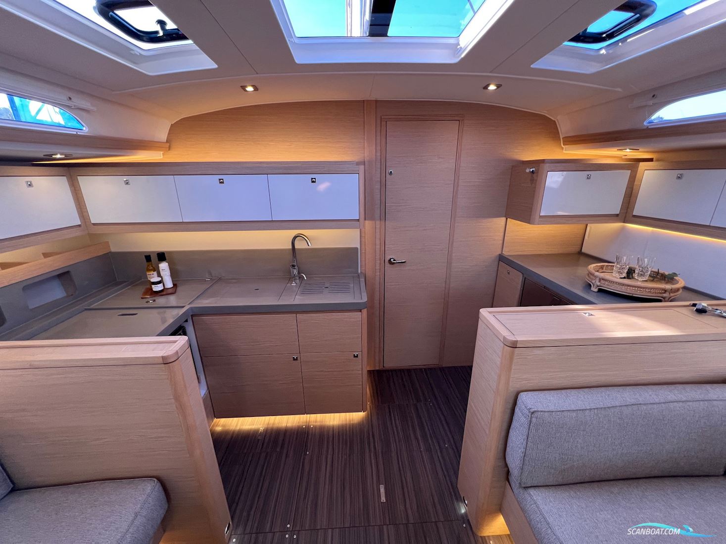 Dufour 470