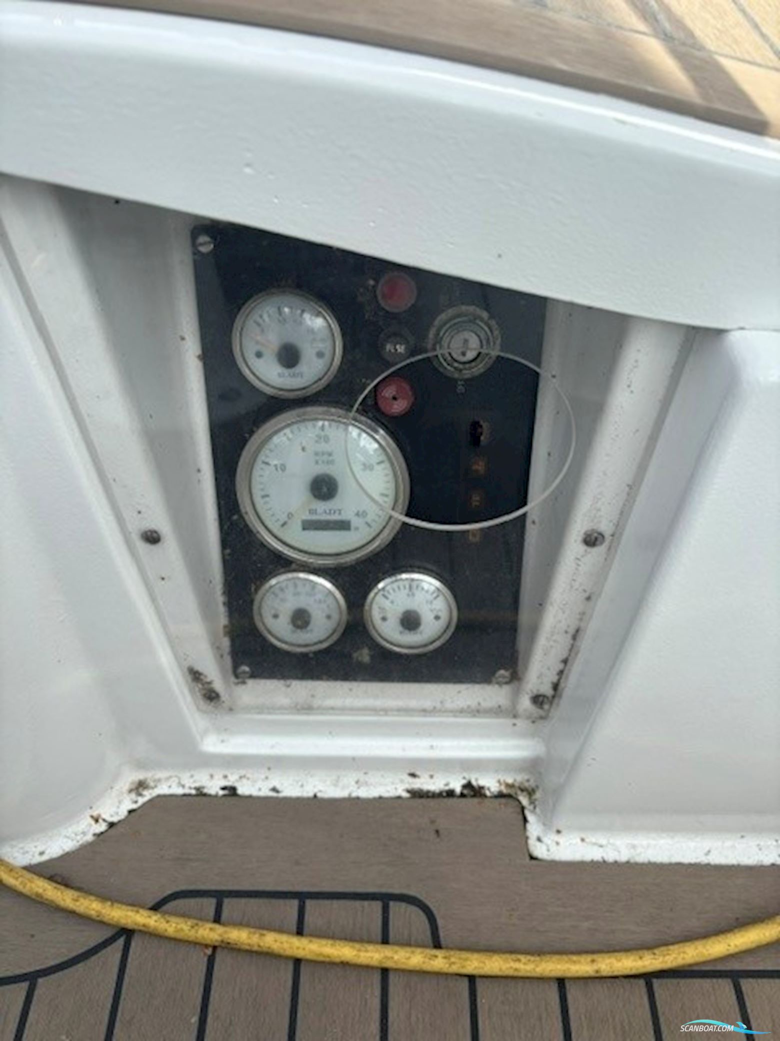 Dufour 4800