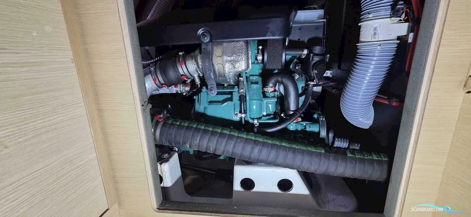 Dufour 530