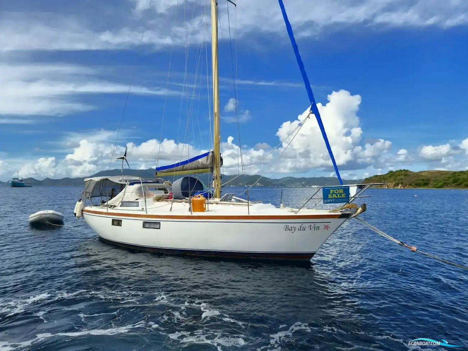 Dufour Apogee 35