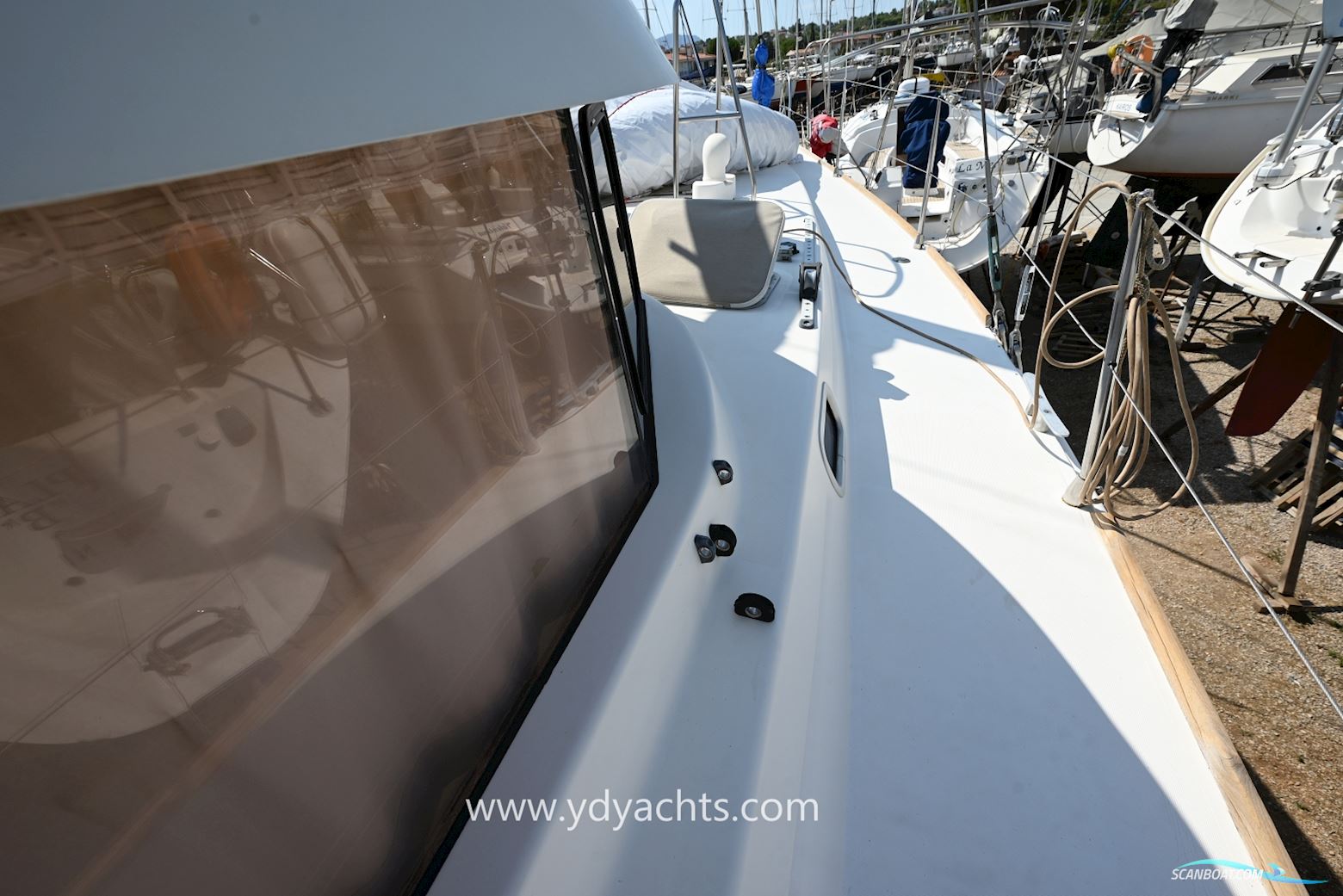 Dufour Atoll 43 Owner's Version