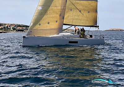 Esse 330 Segelbåt 2022, med Torqeedo Cruise 4.0 motor, Sverige