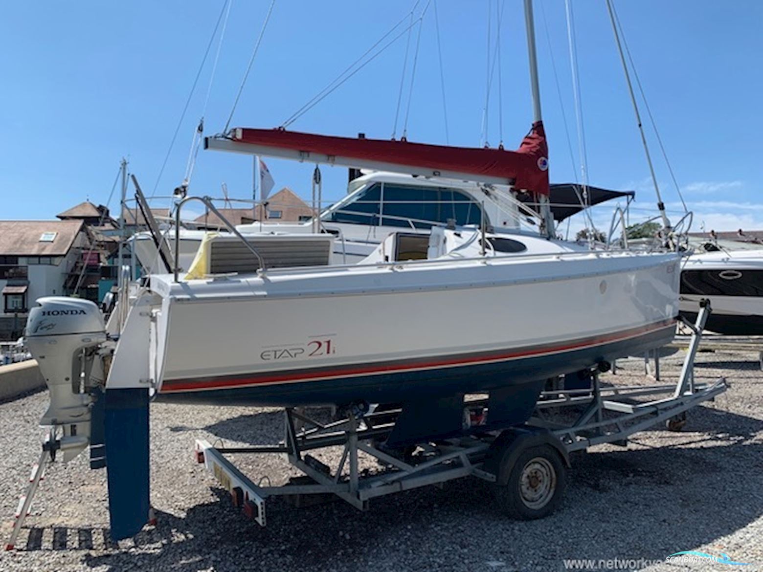 Etap 21i trailer sailer