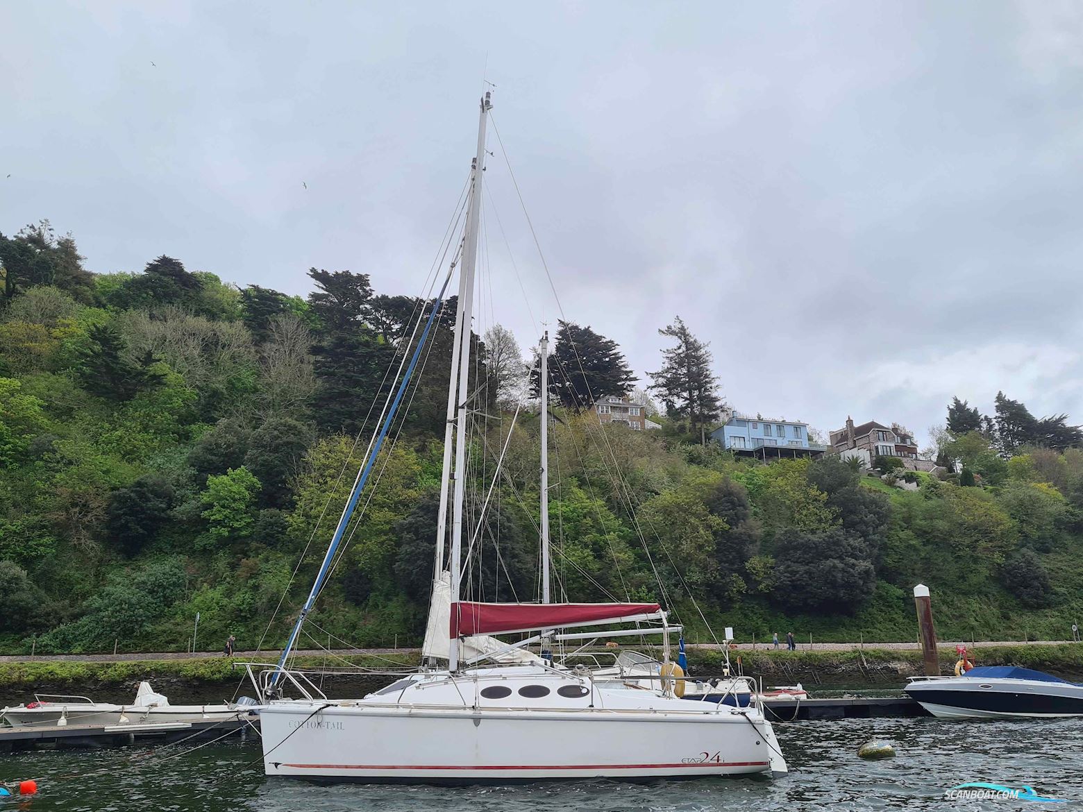 Etap 24i Segelbåt 2001, med Yanmar 1GM10 motor, England