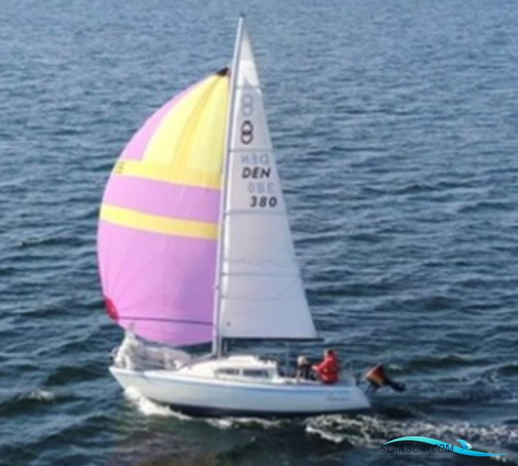 Euro 25 von Pelle Petterson Segelbåt 1984, med Tohatsu MFS 6 D Sail Pro 4,4 kw Superlangschaft motor, Tyskland
