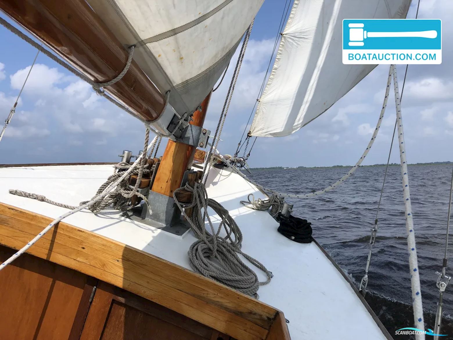 Falmouth Working Boat 690