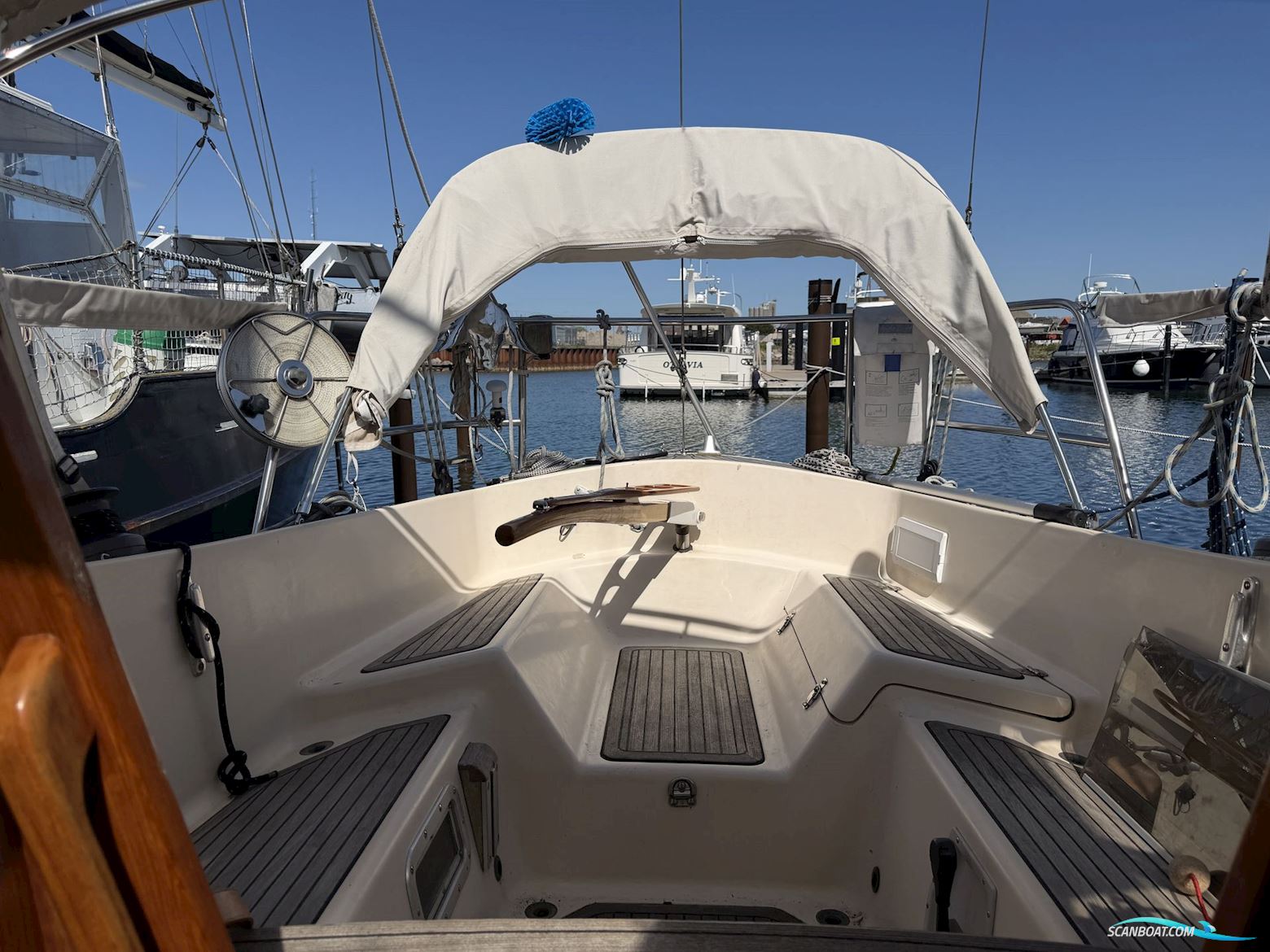 Fandango 32
