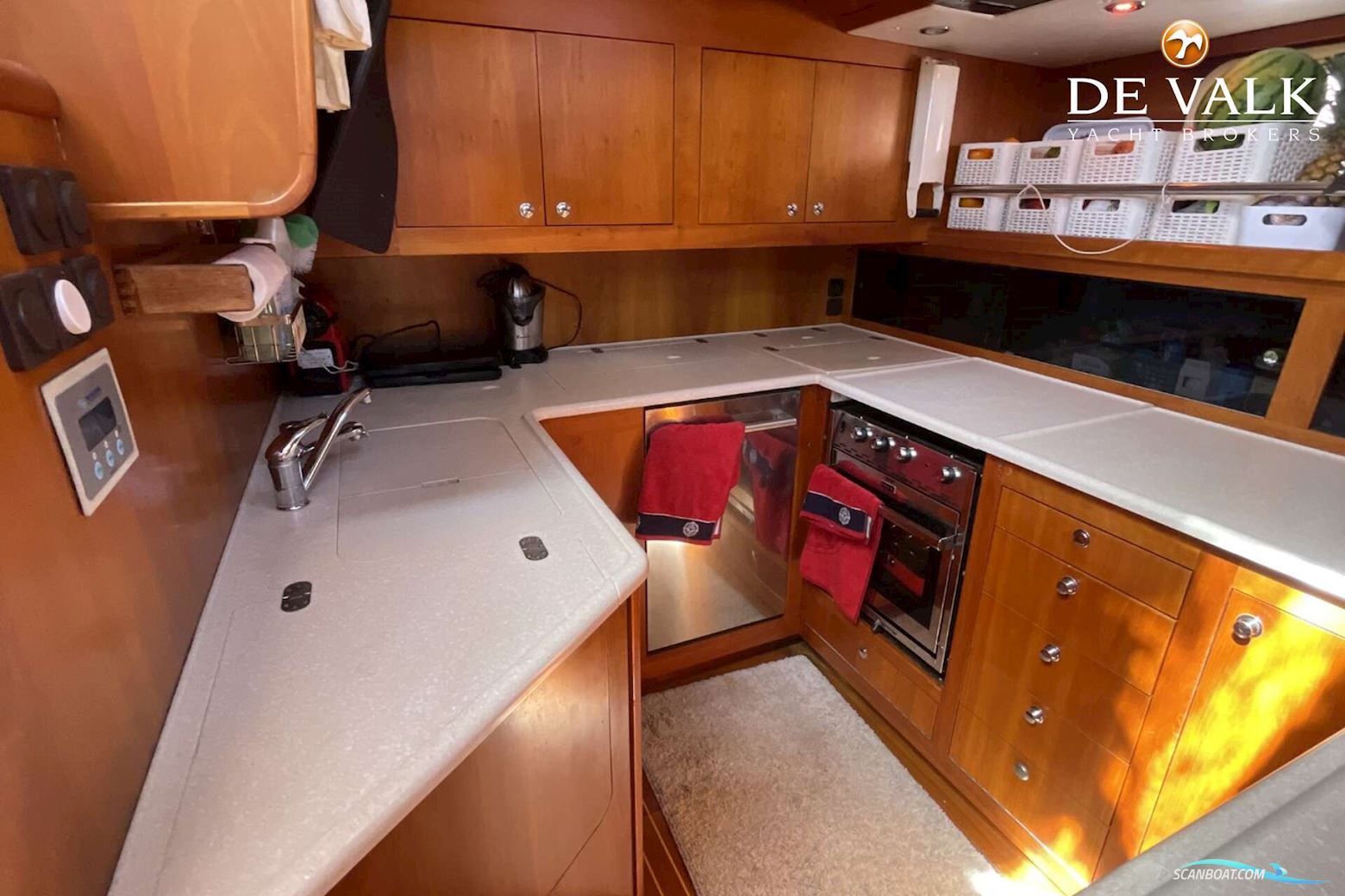 Farr 63 Pilot House