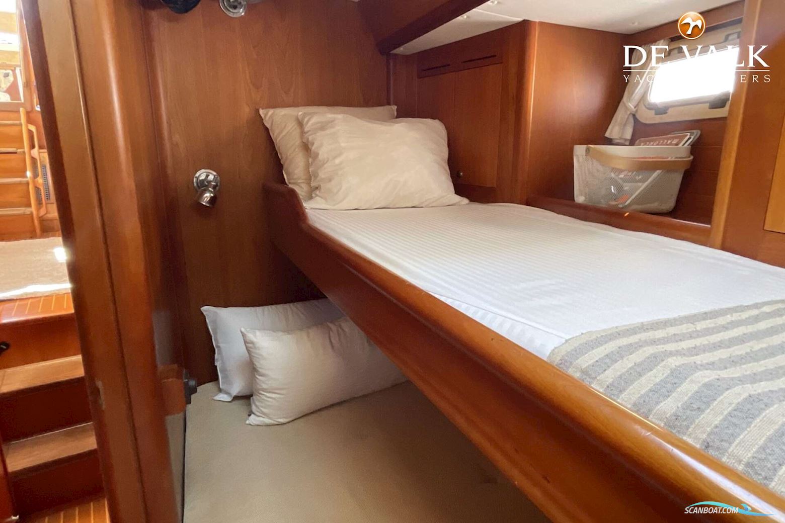 Farr 63 Pilot House