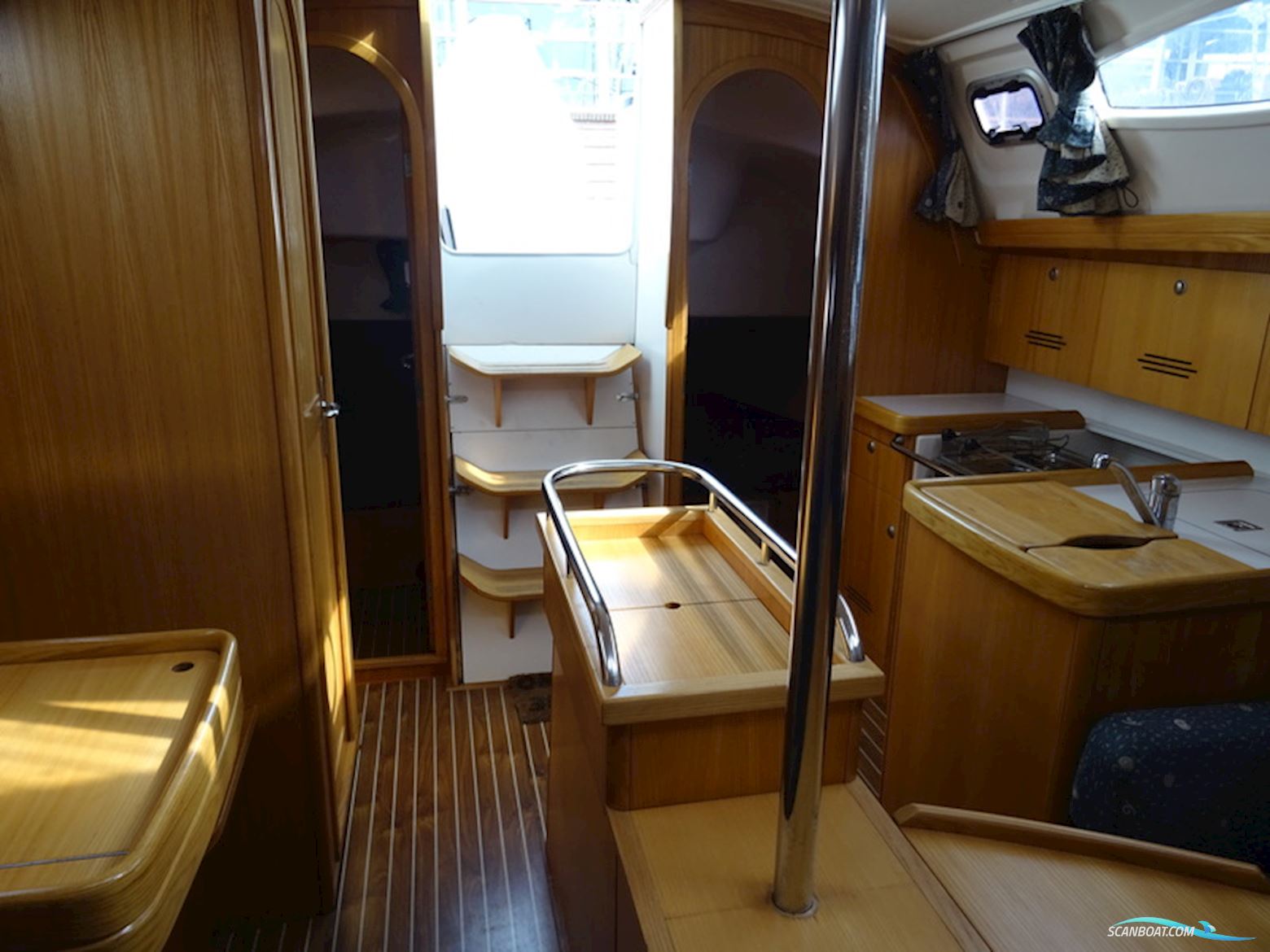 Feeling 36 Lift Keel