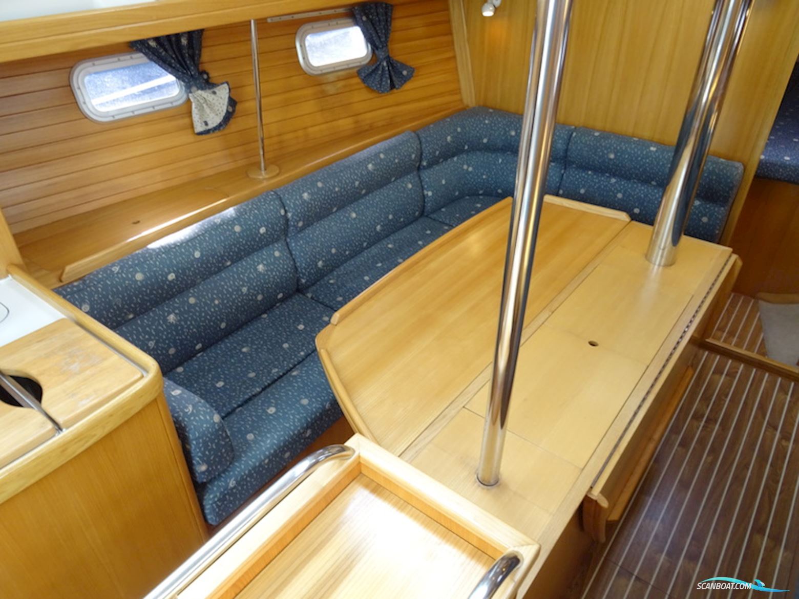 Feeling 36 Lift Keel