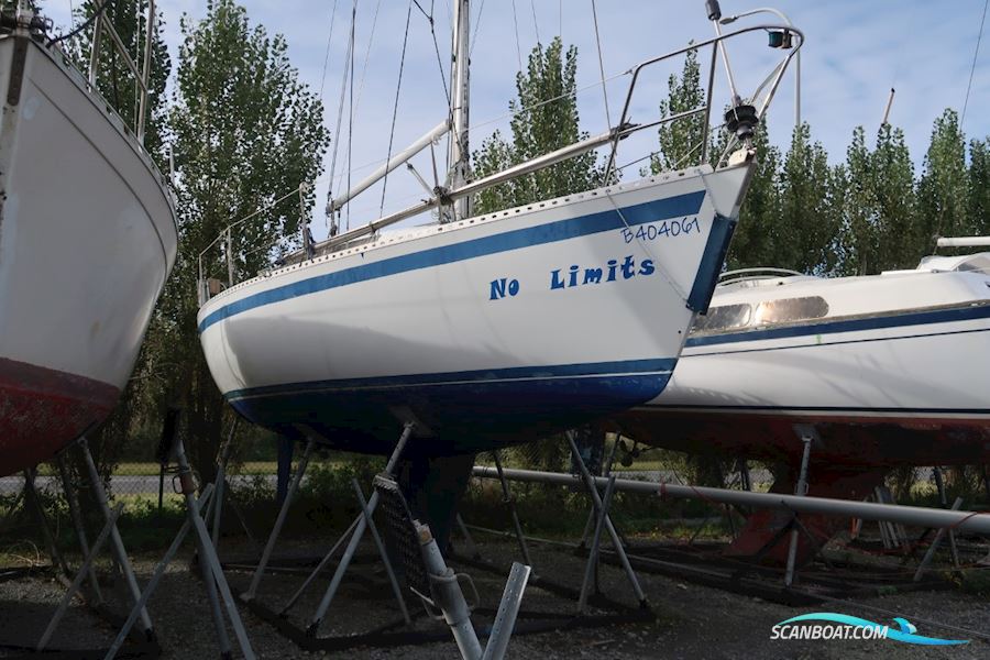Feeling 920 Segelbåt 1984, med Volvo Penta 2002 motor, Belgien