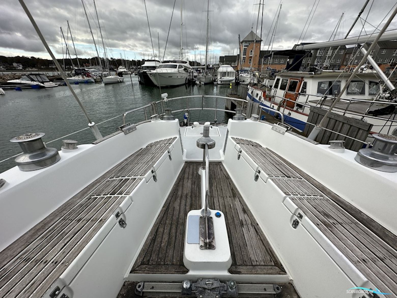 Finnrose 45 Deck saloon