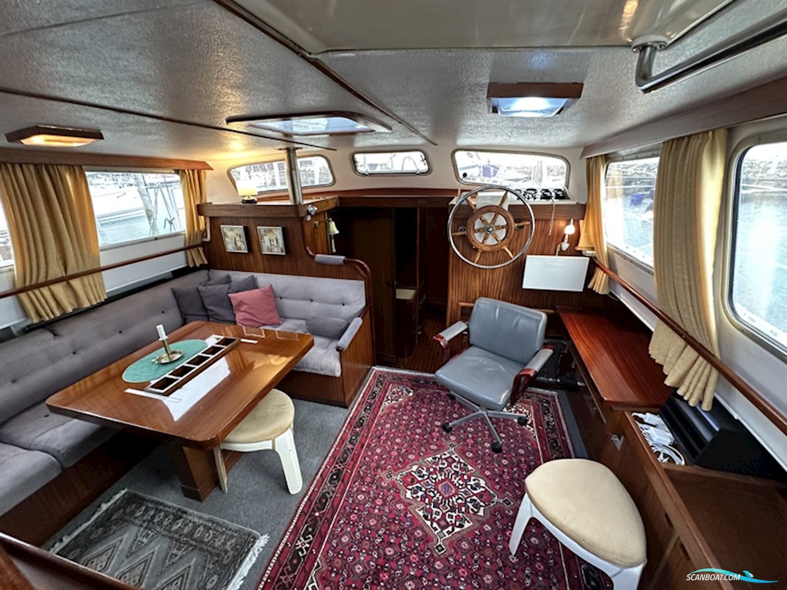 Finnrose 45 Deck saloon