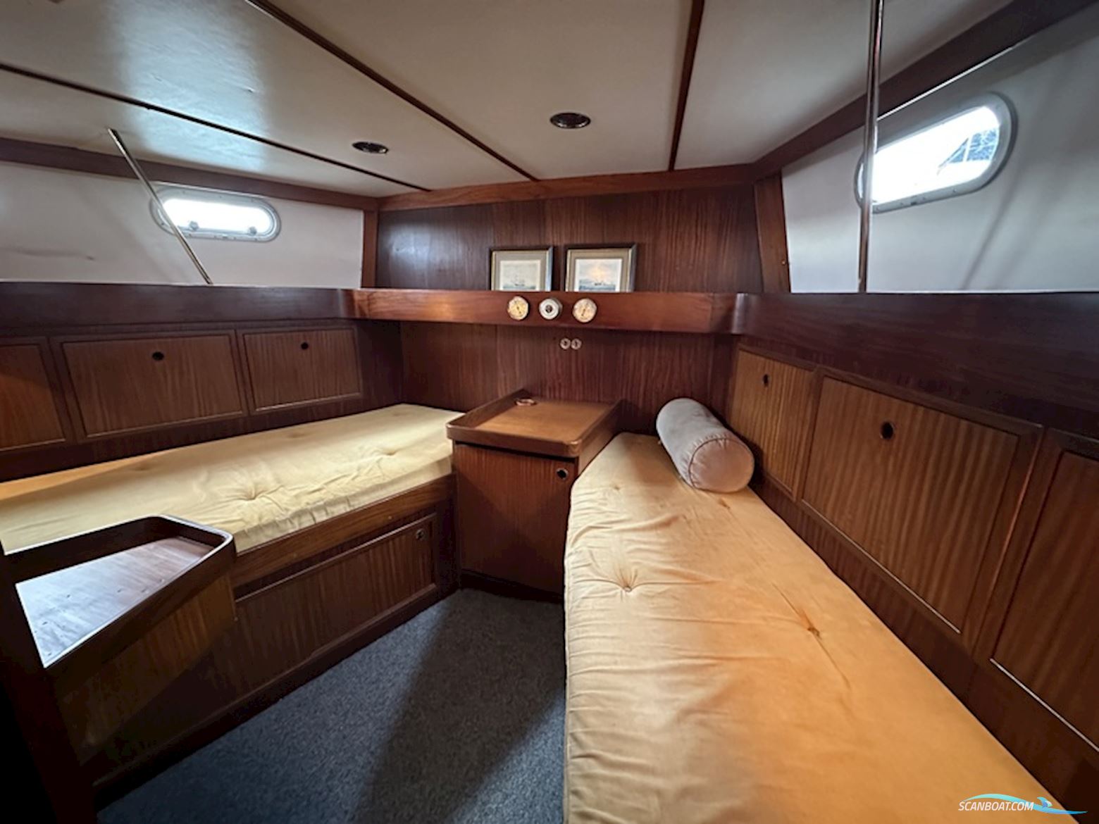 Finnrose 45 Deck saloon
