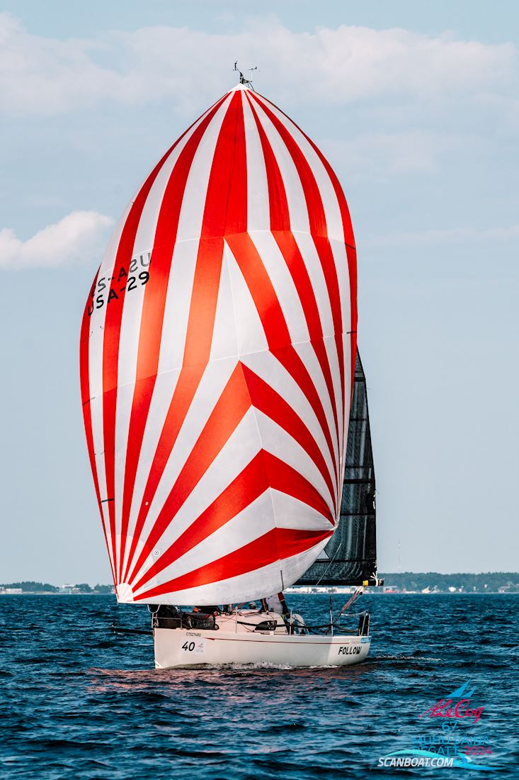 Flying Tiger FT10 Segelbåt 2007, med Tohatsu motor, Estonia