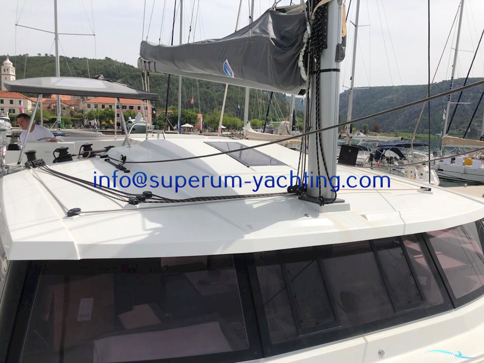 Fountaine Pajot Astrea 42