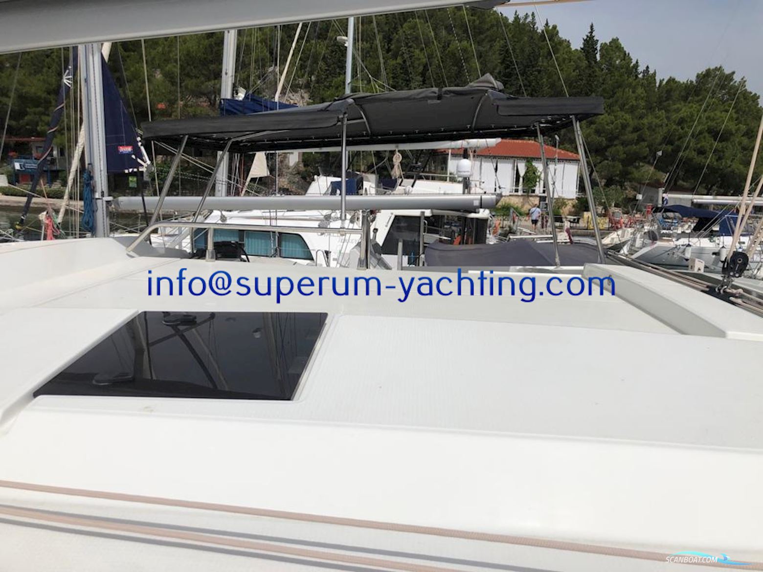Fountaine Pajot Astrea 42