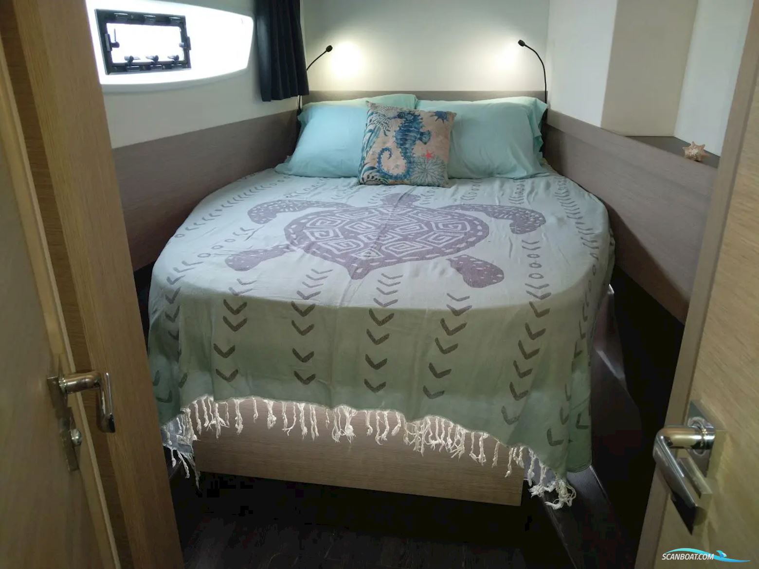 Fountaine Pajot Astrea 42