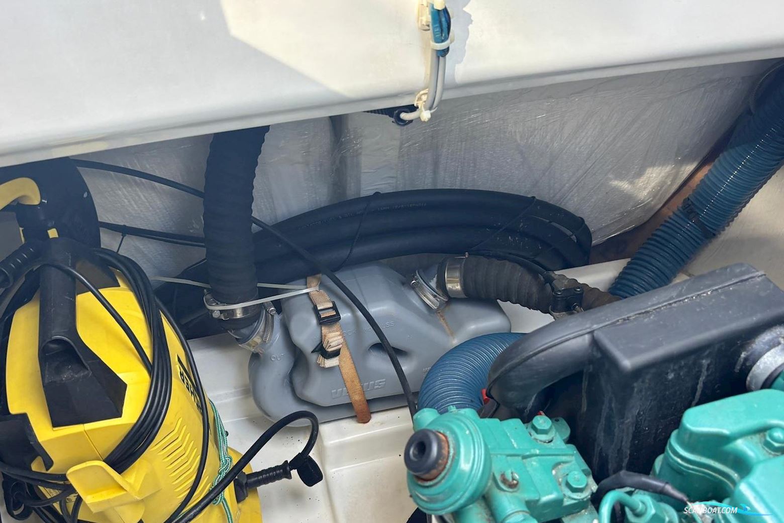 Fountaine Pajot Lucia 40