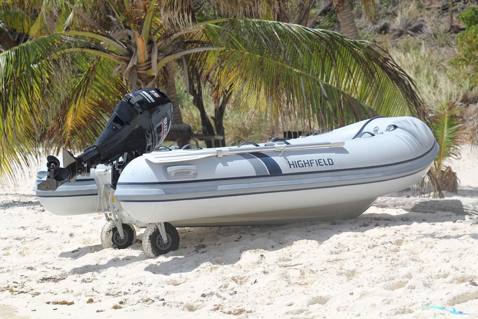 Fountaine Pajot Lucia 40