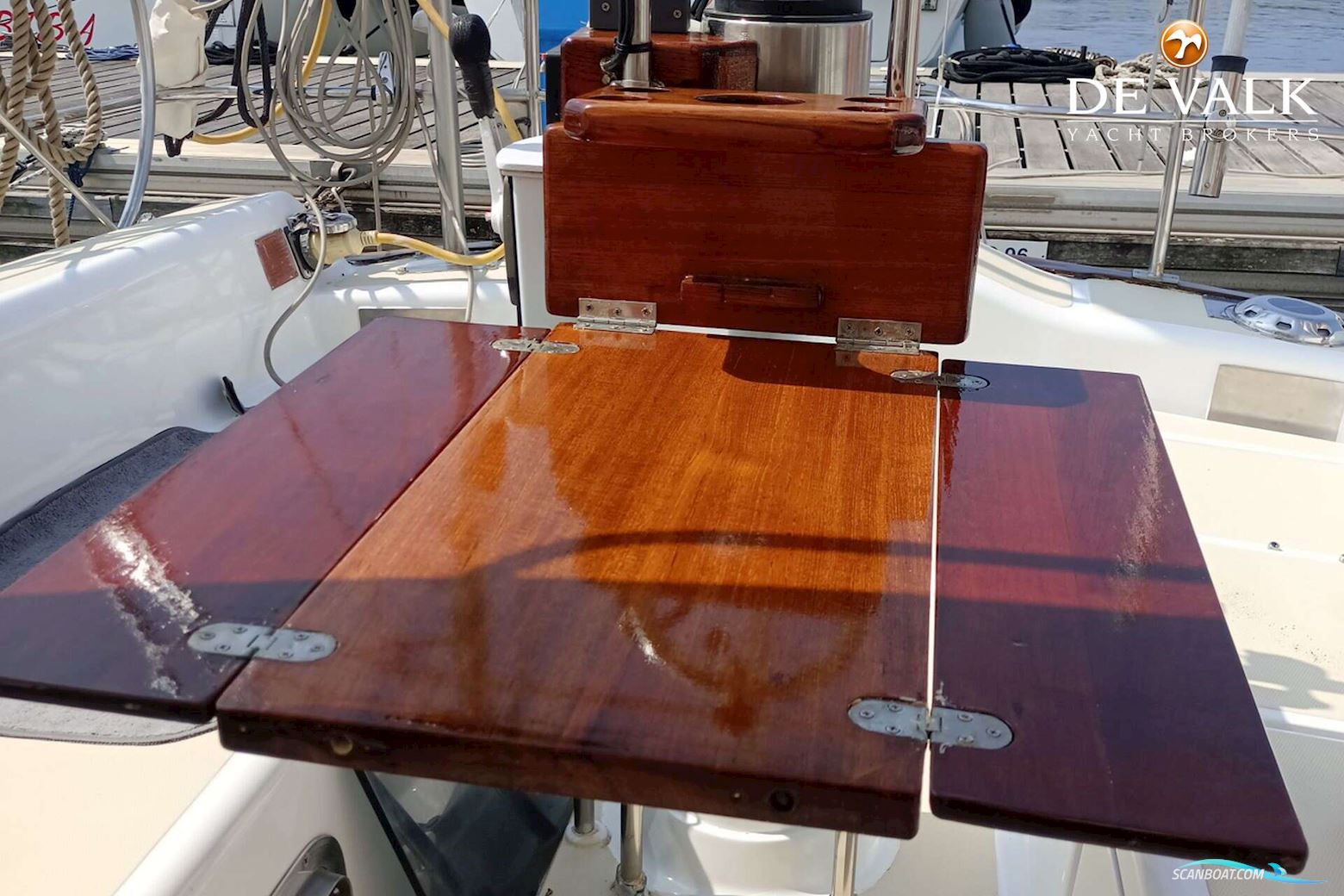 Freedom 38