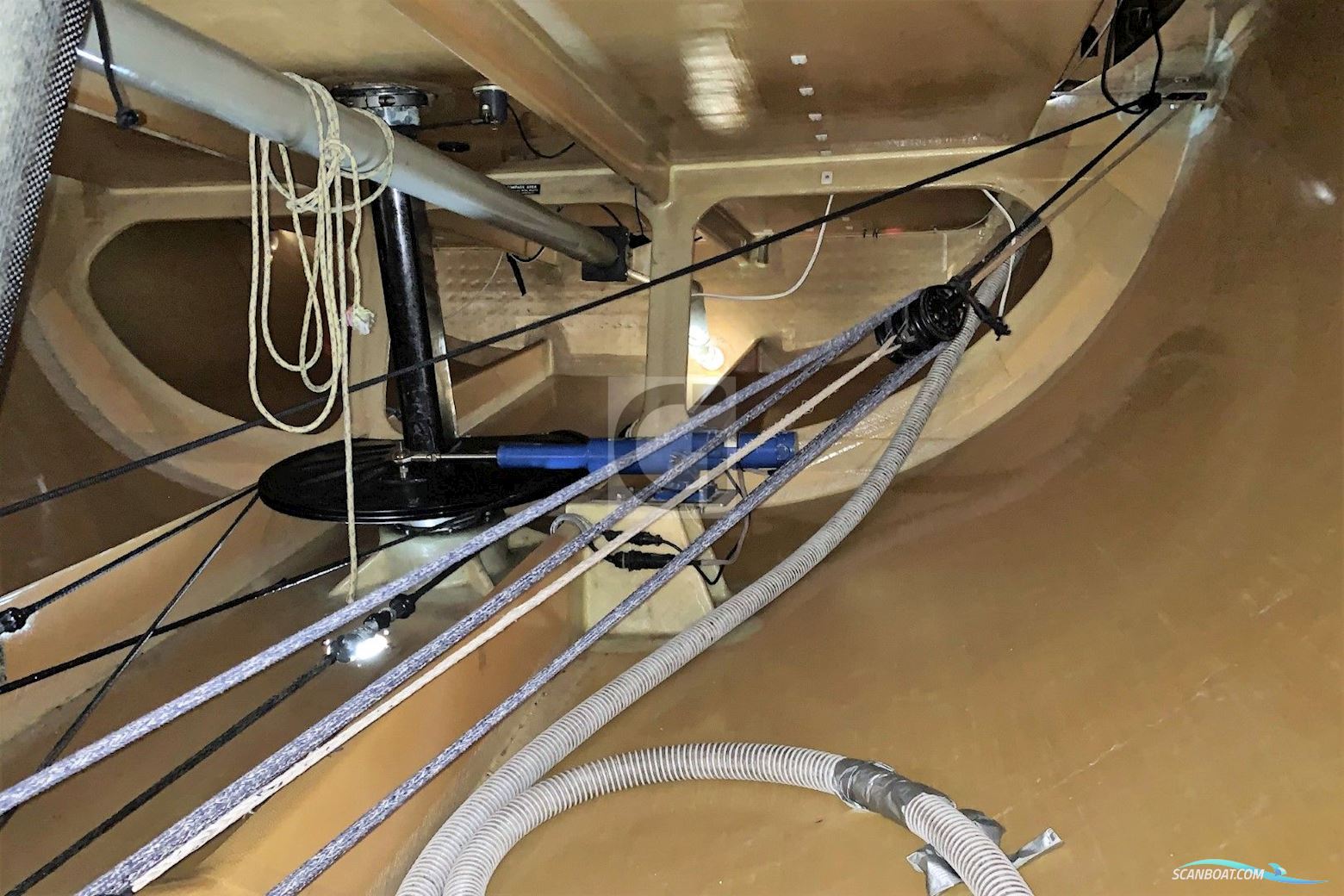 Goetz Farr 53 Custom