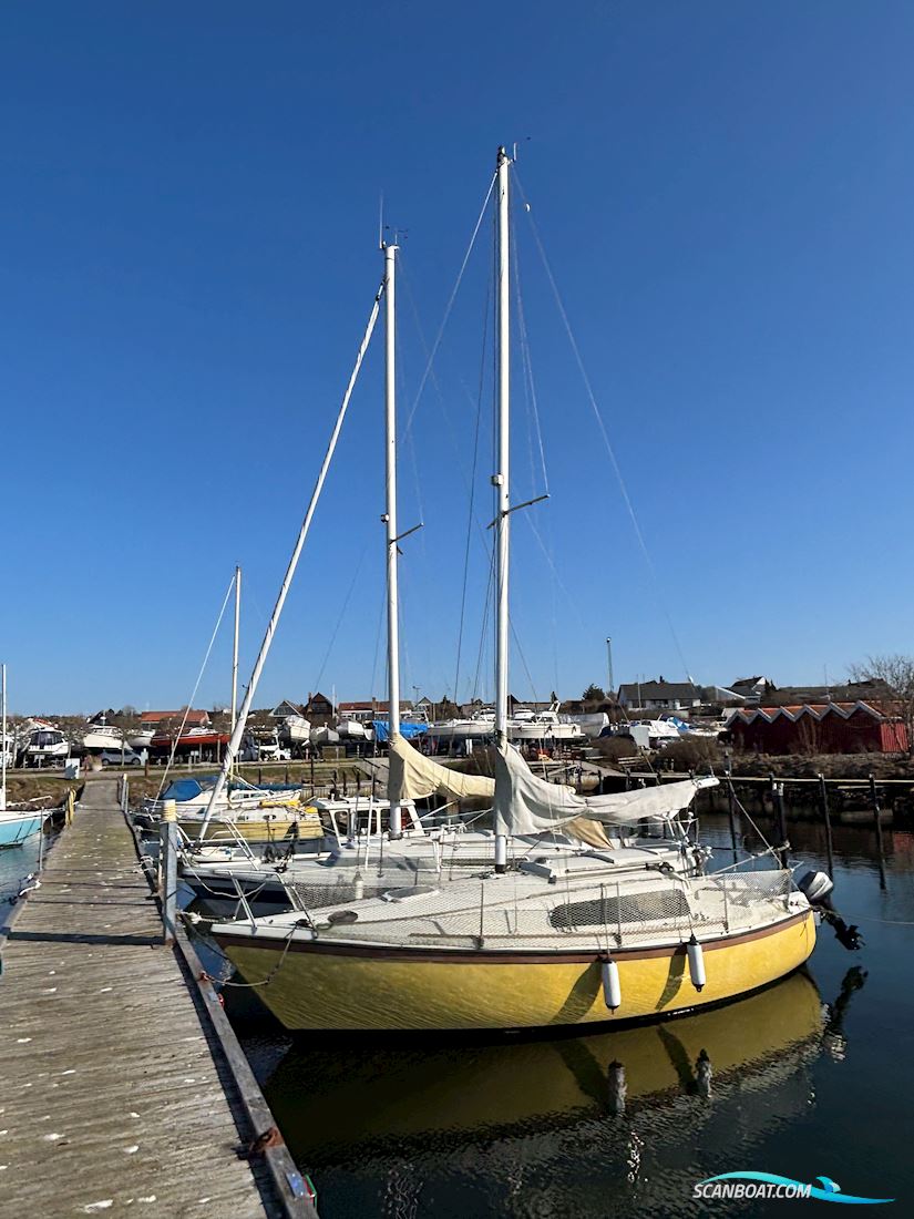 Granada 24 Segelbåt 1976, med Mariner motor, Danmark
