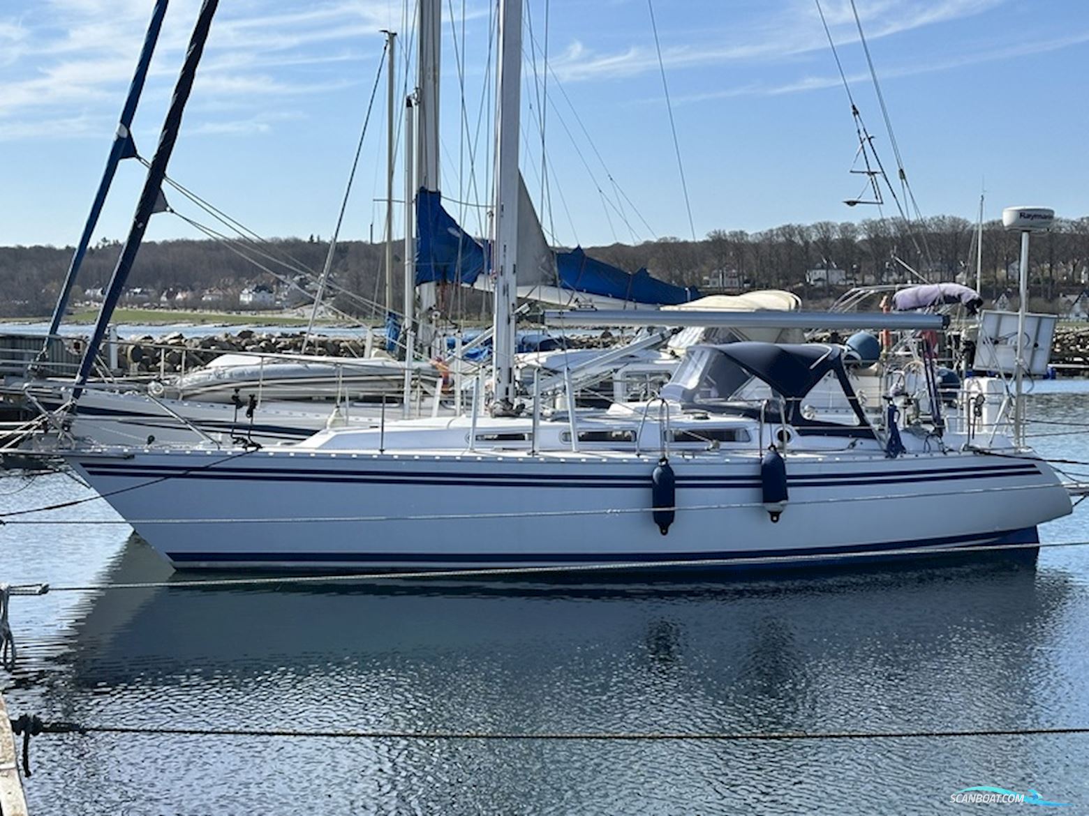 Granada 375 Segelbåt 1986, med Volvo Penta
 motor, Danmark