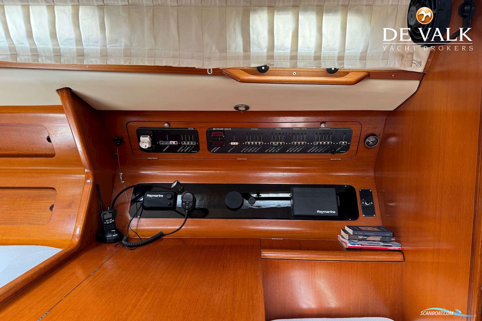 Grand Soleil 38