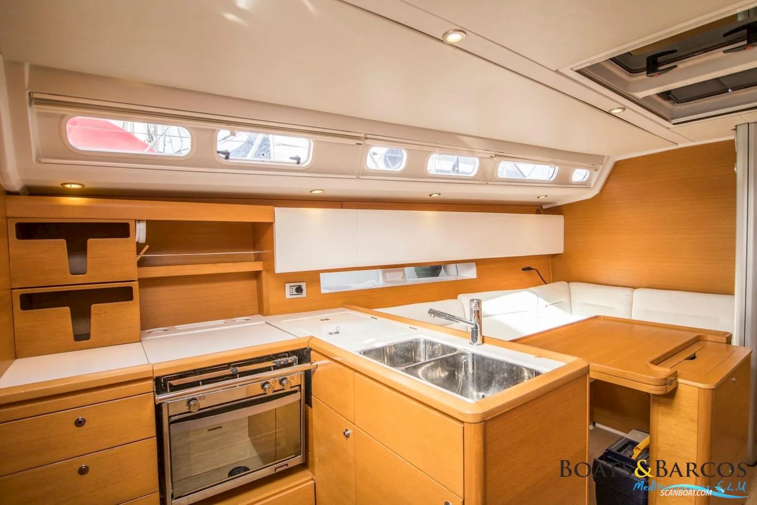 Grand Soleil 39